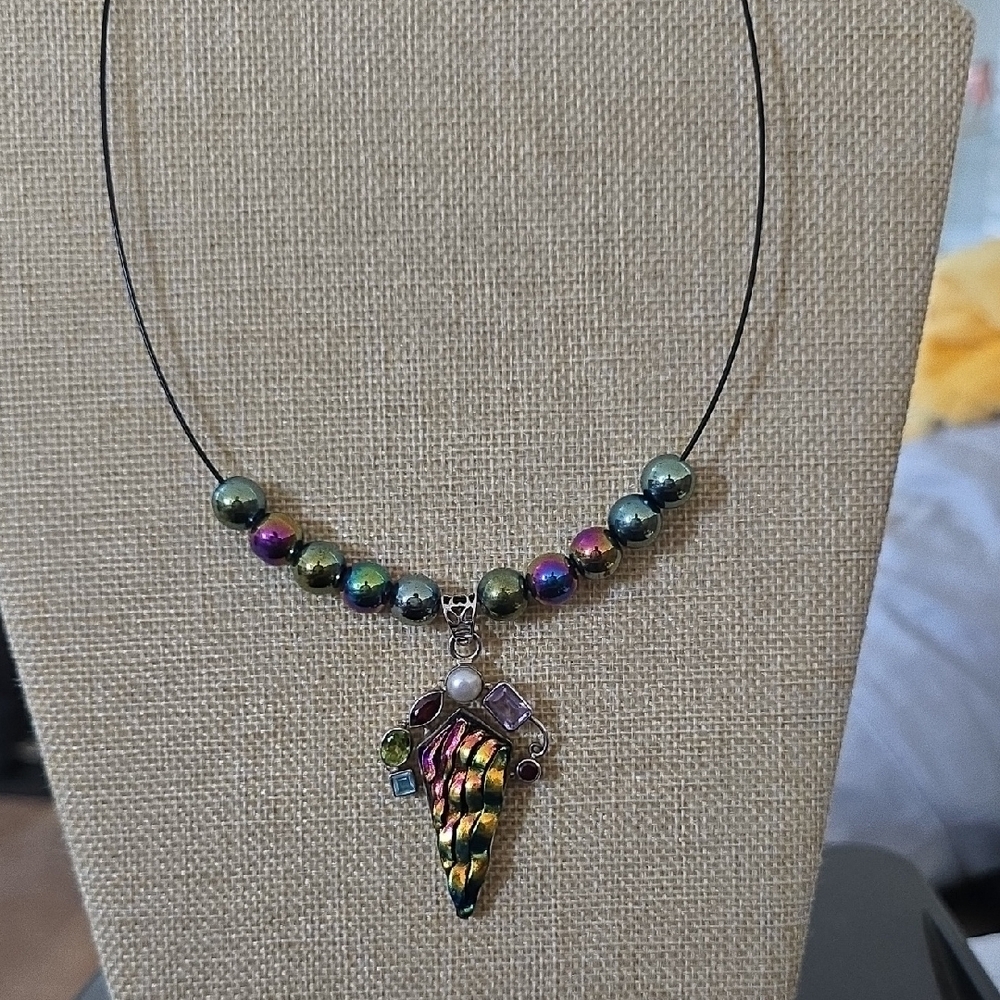 Iridescent hematite Blue and Green Artistic Pendant Necklace NWOT - Picture 5 of 6
